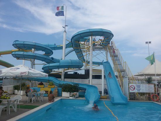 Parc aquatique Acquascivolo Arenas