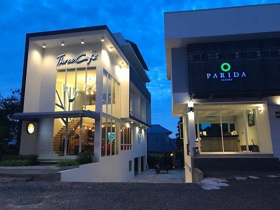 Three Cafe