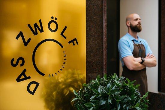 Das Zwolf