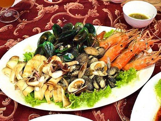 Somboondee Seafood Restaurant
