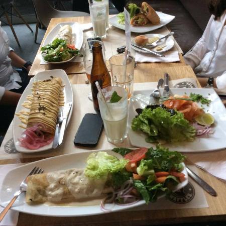 Crepes & Waffles