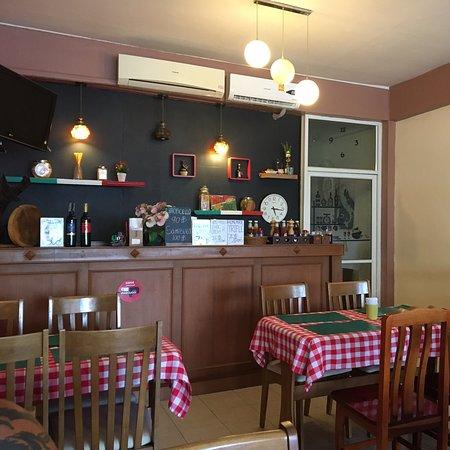 Uno Restaurant