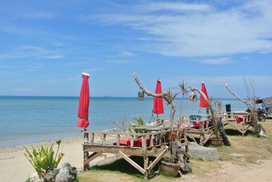 Klapa Klum Restaurant & Bar