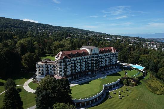 Spa Evian Source