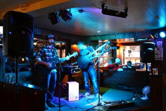 Moris Pub