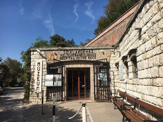 Musée de l'Hôpital dans le rocher et de l'Abri anti-atomique