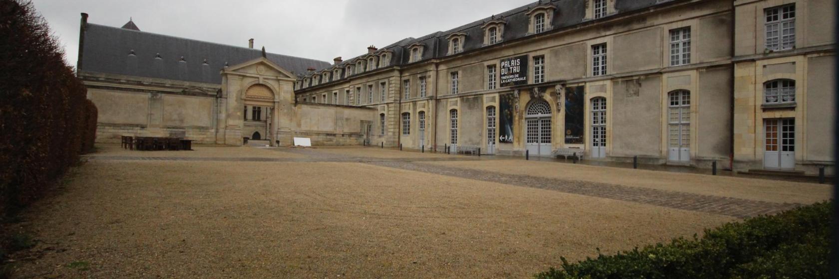 Palais du Tau