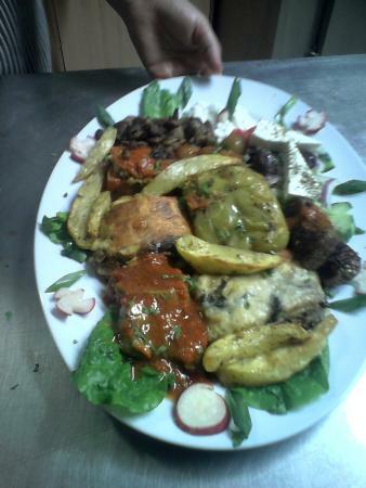 Dama Traditional Greek Restaurant